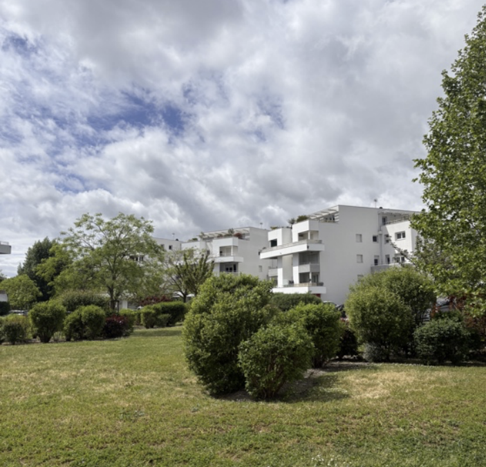 A vendre – APPARTEMENT – BORDEAUX – RUE PASTEUR et AVENUE DE LA GARE (33200)